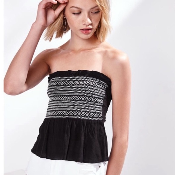 La Hearts Tops - LA hearts strapless smocked tie back